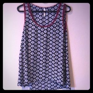 Swinging Sleeveless Blouse